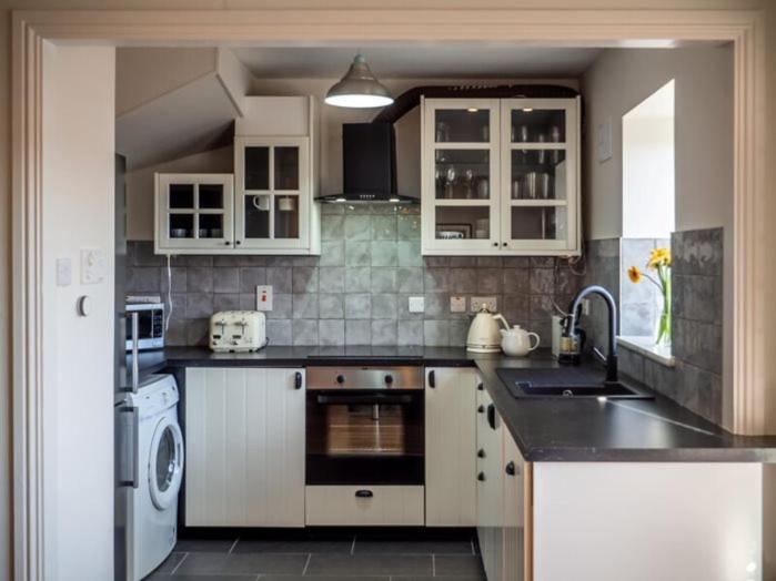 Rosies Apartment Clifden Bagian luar foto