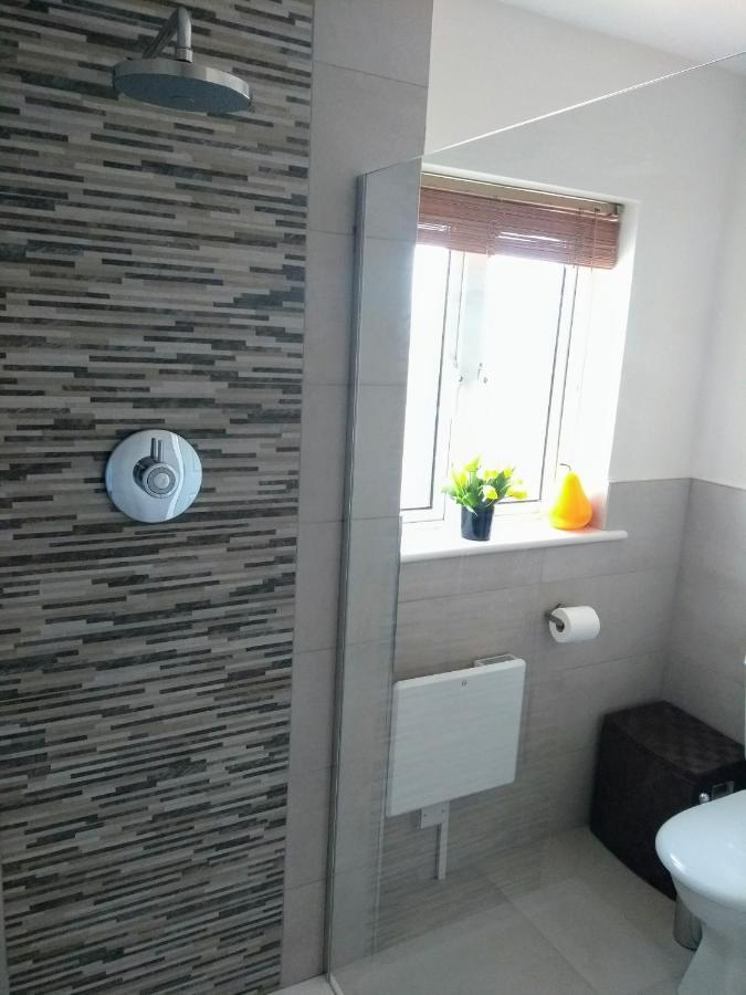 Rosies Apartment Clifden Bagian luar foto